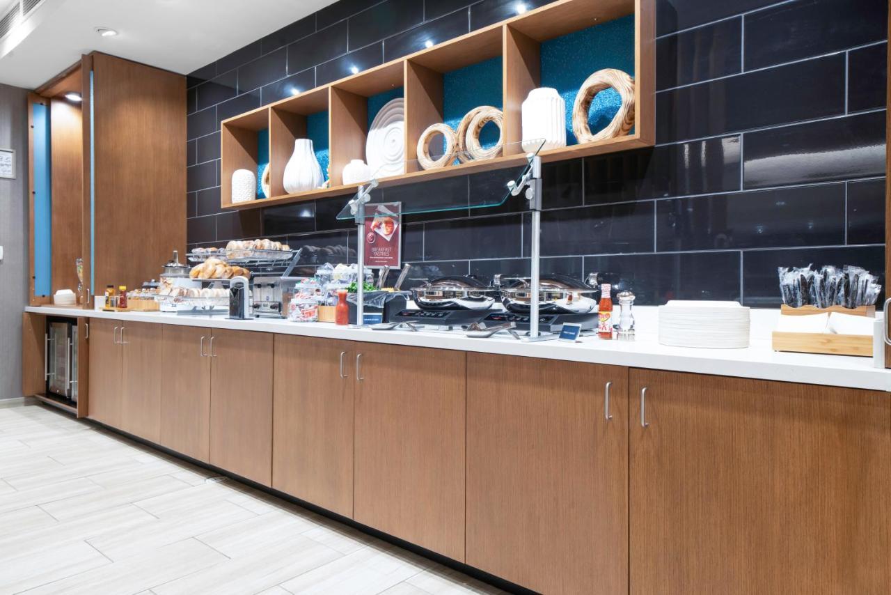 Springhill Suites By Marriott Charlotte Huntersville Bagian luar foto