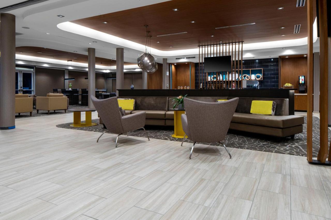 Springhill Suites By Marriott Charlotte Huntersville Bagian luar foto